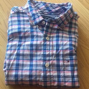 Long sleeve Tommy Hilfiger shirt. Classic fit